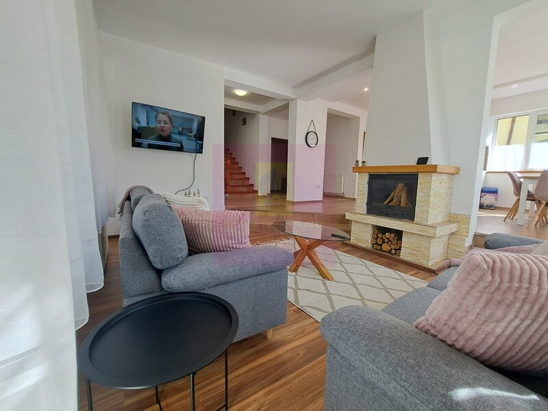 Vila de vanzare in Busteni - Zona Piatra Arsa